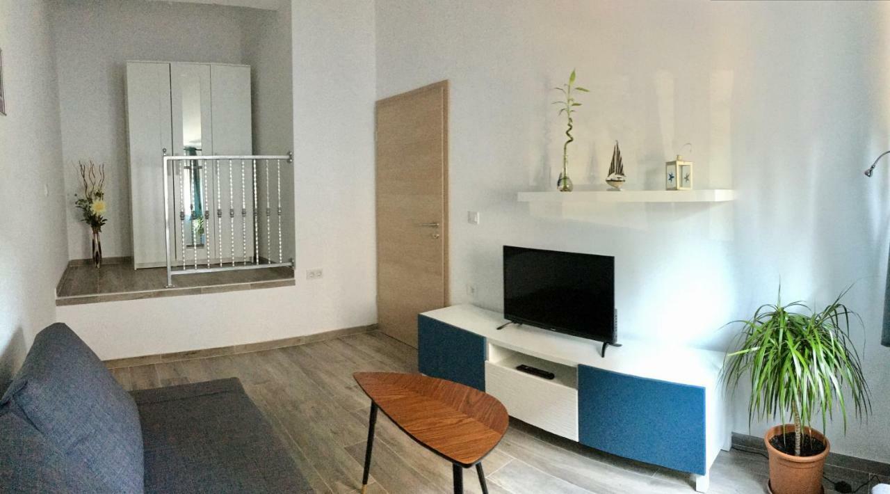 Ferienwohnung Fine&Shine Pula Exterior foto
