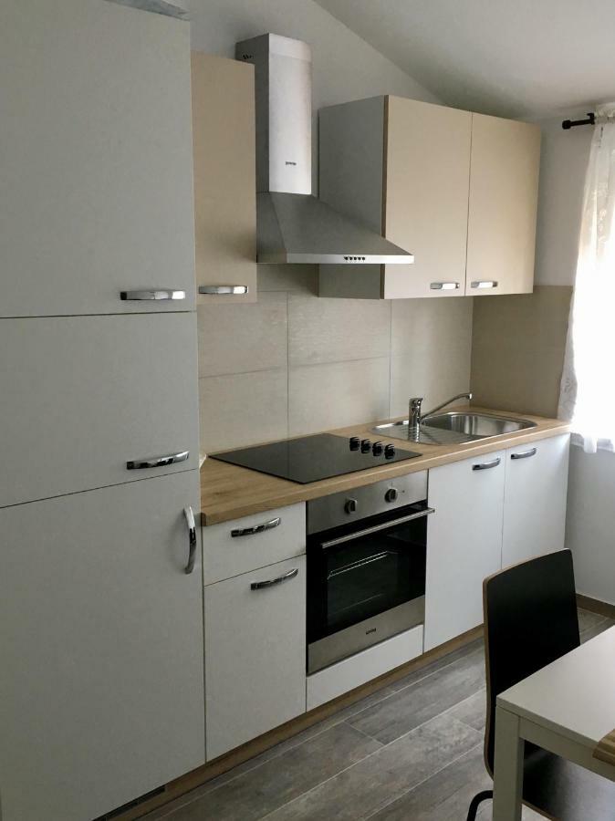 Ferienwohnung Fine&Shine Pula Exterior foto