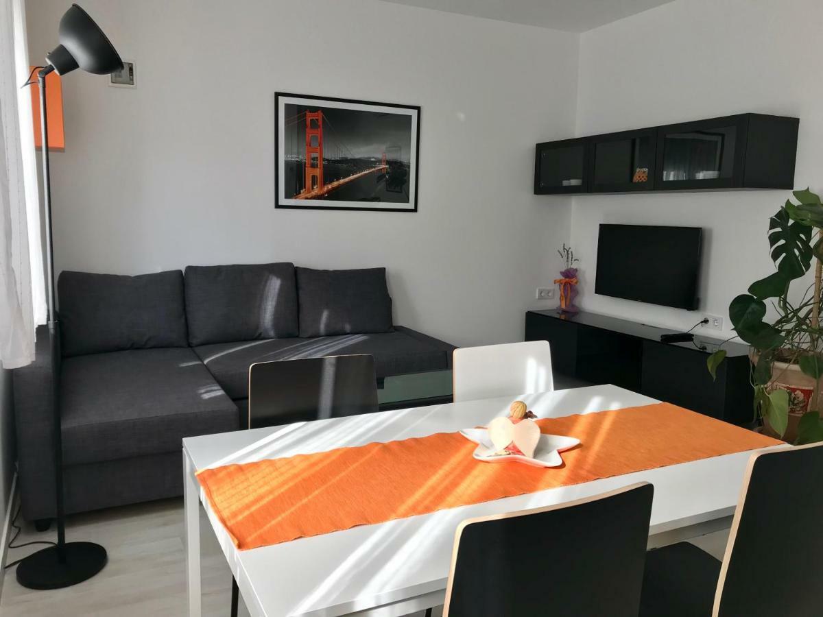 Ferienwohnung Fine&Shine Pula Exterior foto